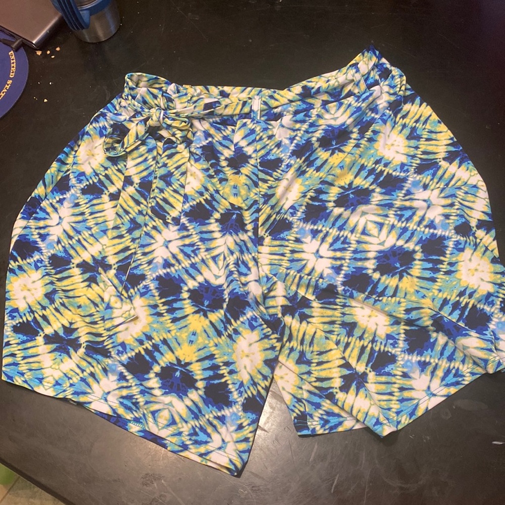 Women shorts